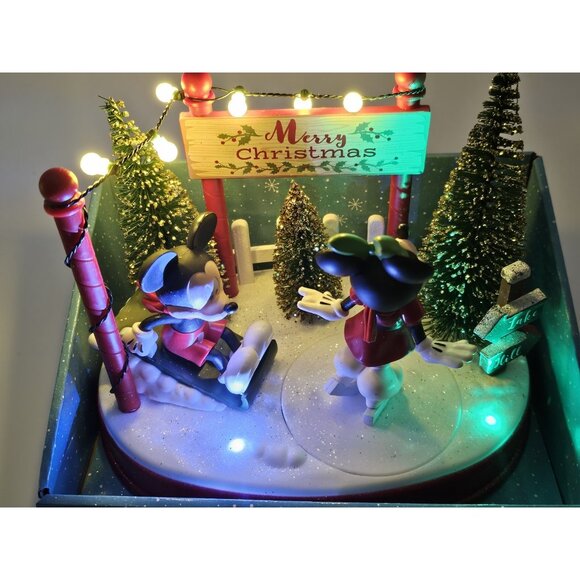Disney Animated Ice Skating Mickey & Minnie Mouse Christmas Light Up Musical - Picture 13 of 16
